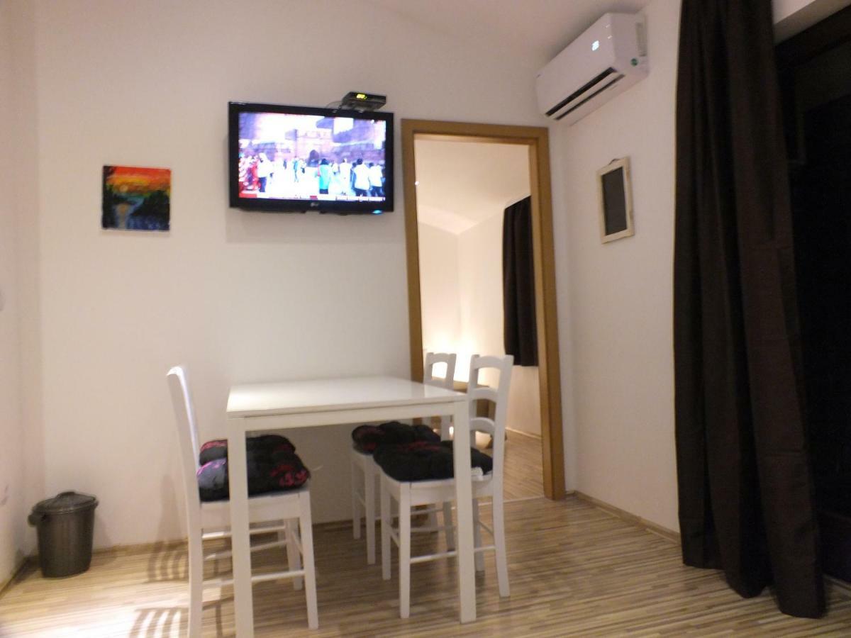 Apartmani Barisic Brodarica  Exterior foto