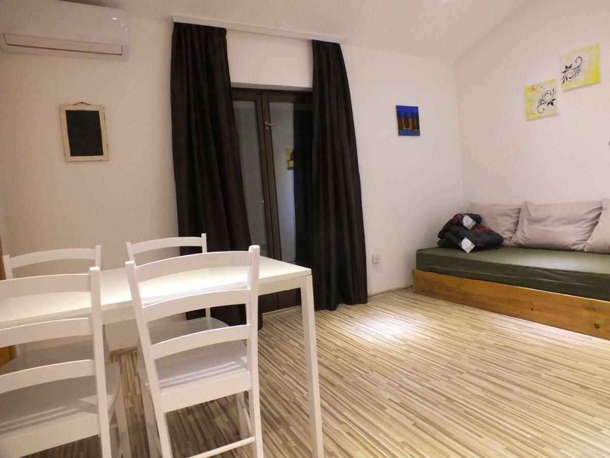 Apartmani Barisic Brodarica  Exterior foto